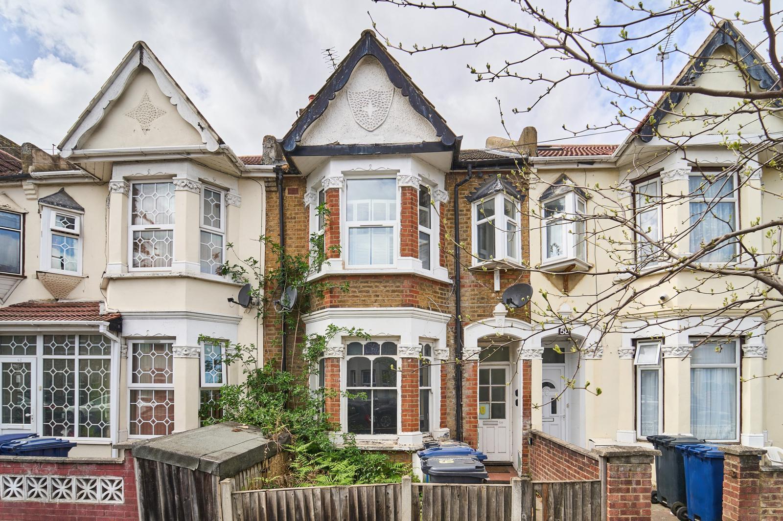 2 bed property in Townsend Road, Southall